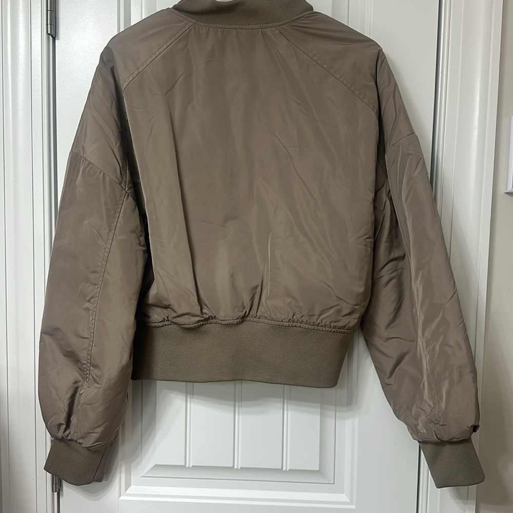 Bomber jacket - Picture 4 of 4